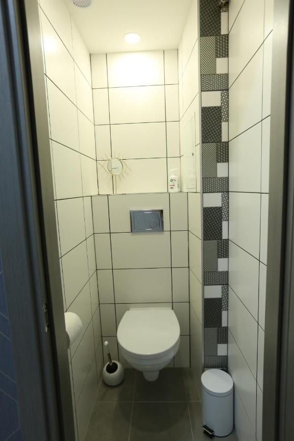 Comfy 2 Room Apartment - Free Parking - 350Mbps Wifi - Netflix Каунас Екстер'єр фото