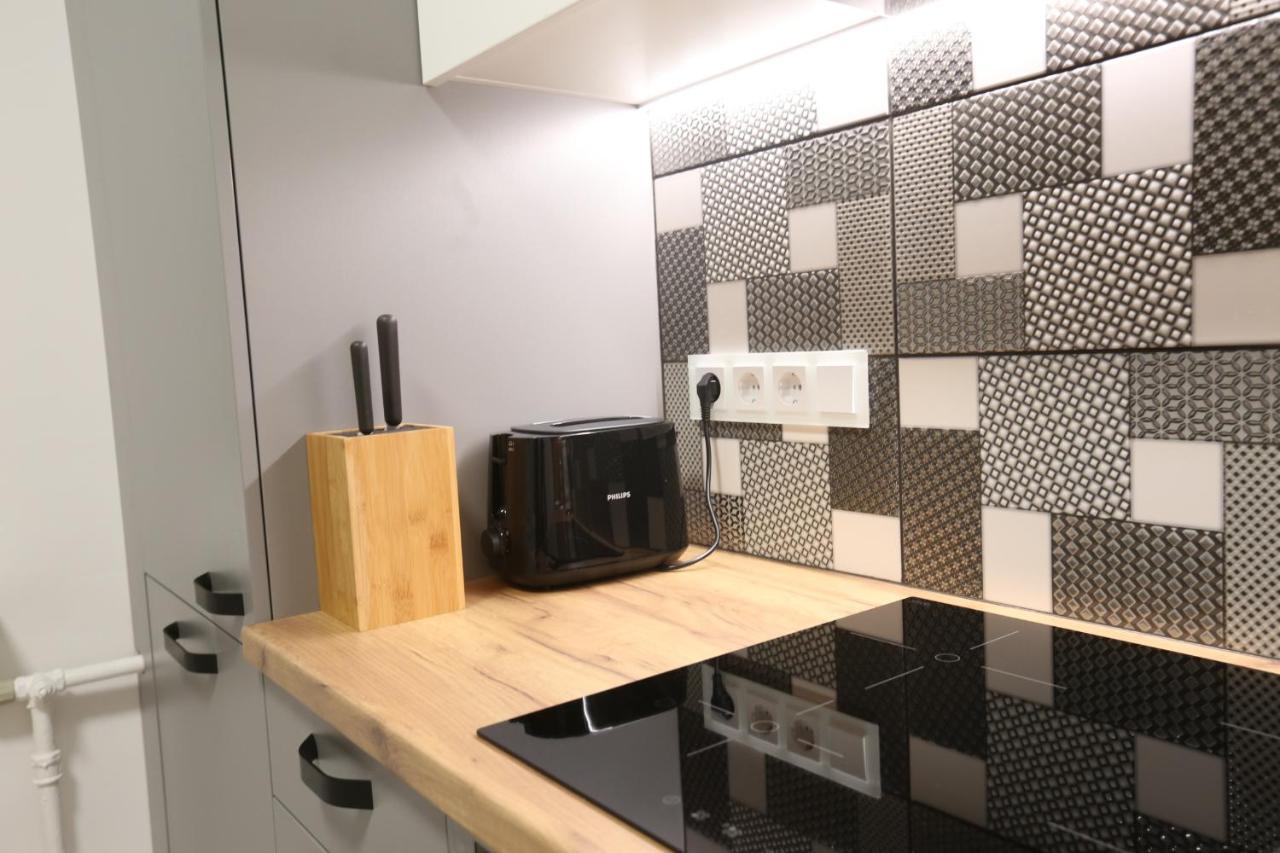 Comfy 2 Room Apartment - Free Parking - 350Mbps Wifi - Netflix Каунас Екстер'єр фото
