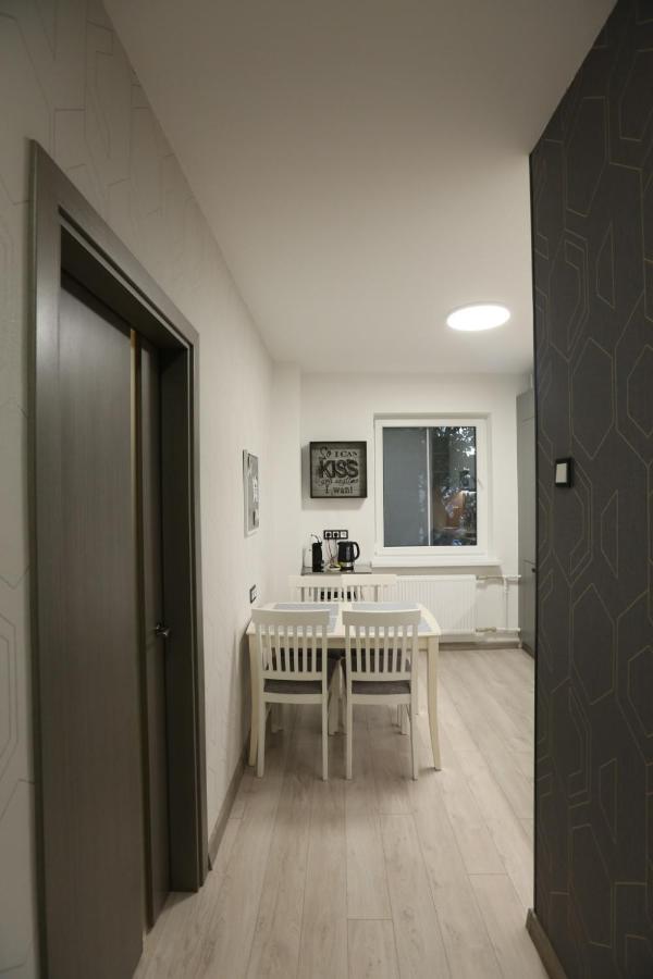 Comfy 2 Room Apartment - Free Parking - 350Mbps Wifi - Netflix Каунас Екстер'єр фото
