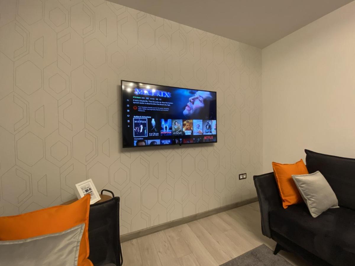 Comfy 2 Room Apartment - Free Parking - 350Mbps Wifi - Netflix Каунас Екстер'єр фото